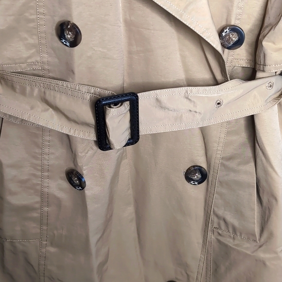 ZIAI Double Breasted Belted Trench Coat  women's size Medium color tan - Picture 4 of 12